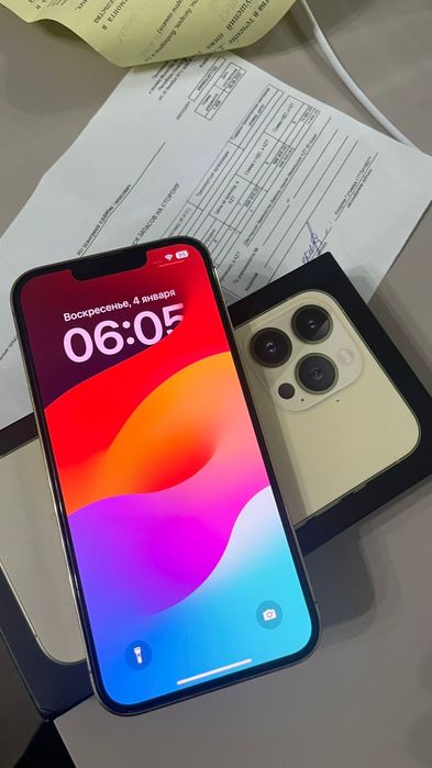 Продам айфон 13 про 256г