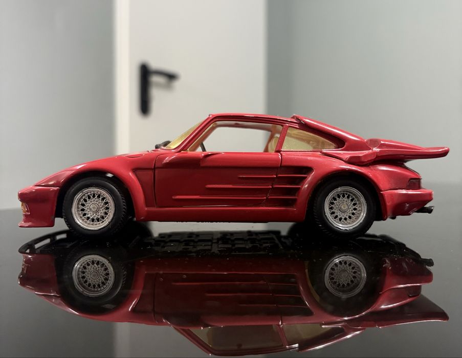 Рядък колекционерски модел Porsche Gemballa Avalanche количка
