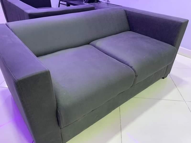 Продадим  один или два дивана..