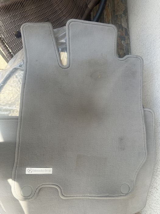 Presuri / Covorase mocheta Mercedes CLK A209 gri originale