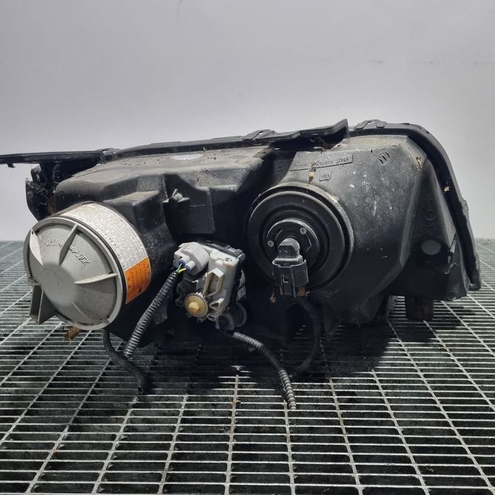 Far Stanga Suzuki Grand Vitara 2006 - 2012 SUV 4 Usi (1415) Xenon