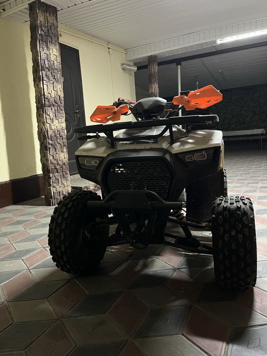 Продам квадрацикл в хорошом состояние  проблем нет