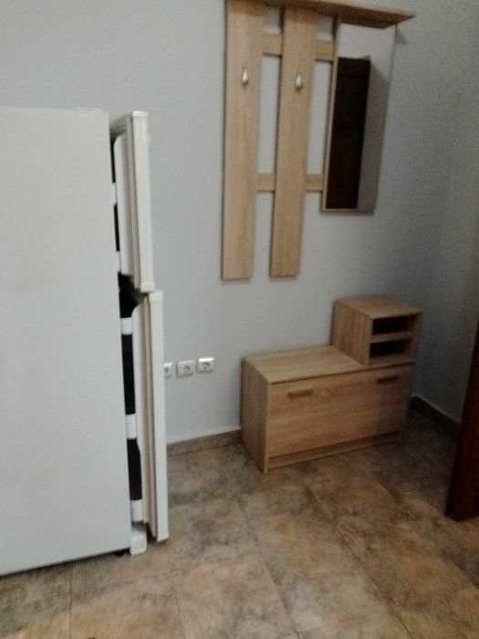 Дава разширена гарсониера под наем в топ център