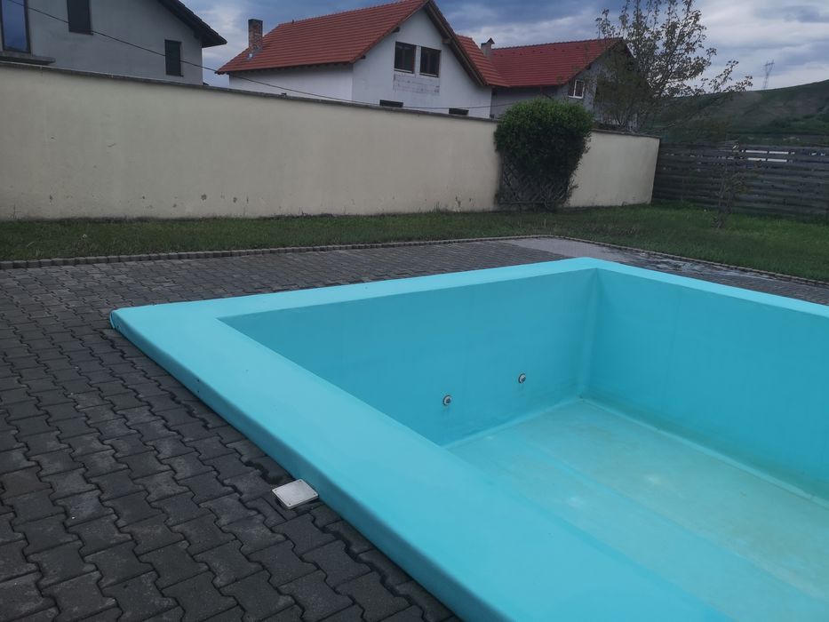 Spălăm pavaje curți garduri fațada acoperis