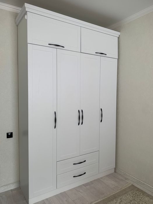 Актау каласы Шкаф белый сатылады