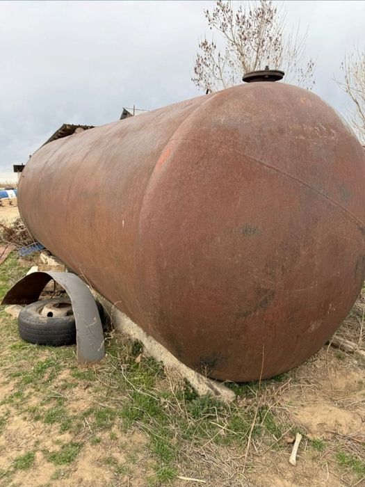 ЁМКОСТЬ 8 кубовая эмалированная!