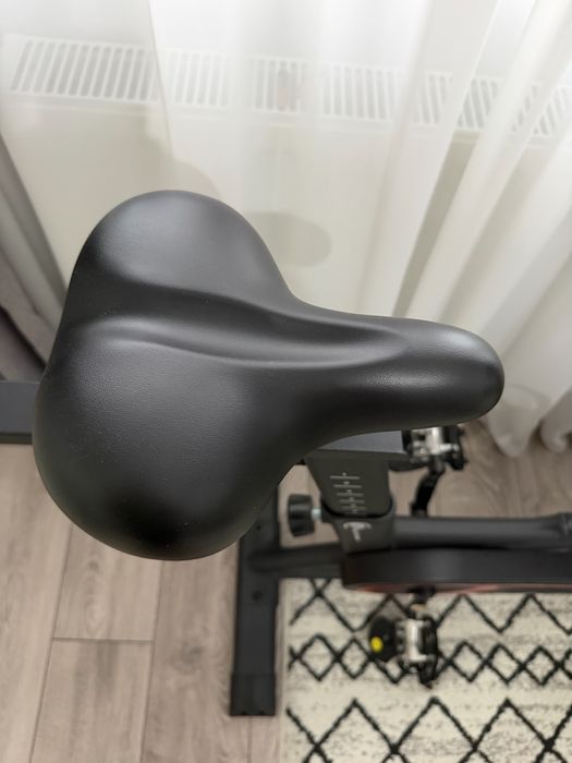 Bicicleta indoor cycling FitTronic SB8000, Kinomap, Zwift, z-sport