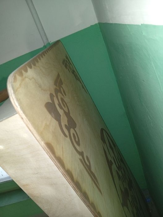 Стол продаю новый