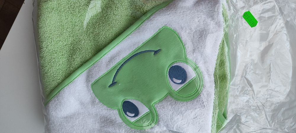 Бебешка хавлия с качулка