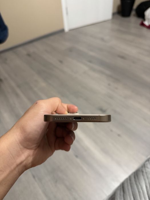 Iphone 16 pro max, 256 gb, 89%, desert titanium