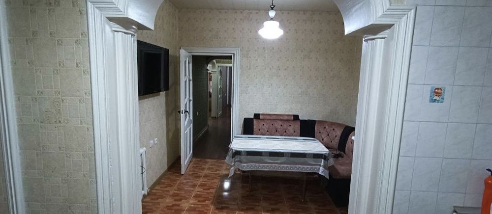 Продается 4/1/5 квартира ТТЗ Ахмад Югнаки