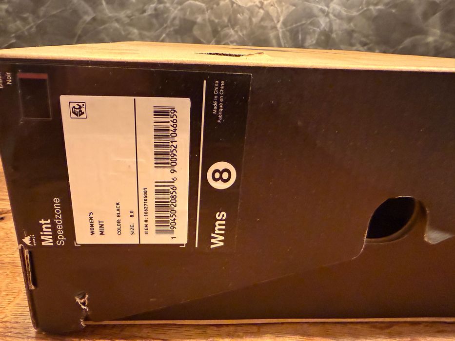 Snowboard boots Burton Mint ( negru )Dama/ copii eur 40