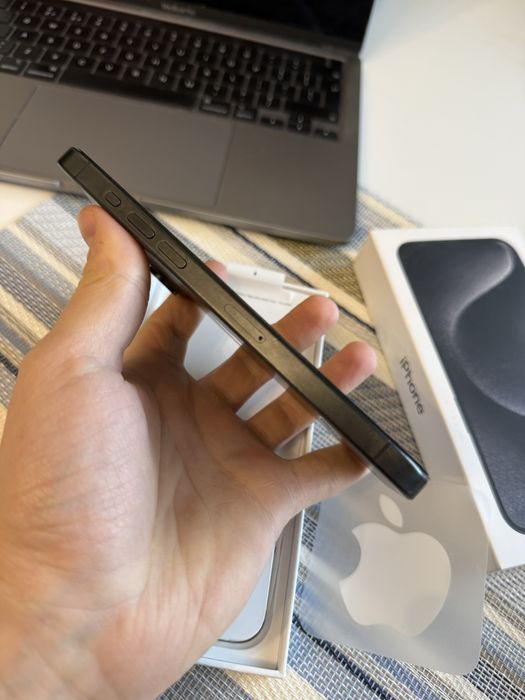 Iphone 15 pro max negru 256 gb 85%
