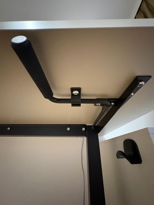 Birou inaltime reglabila IKEA