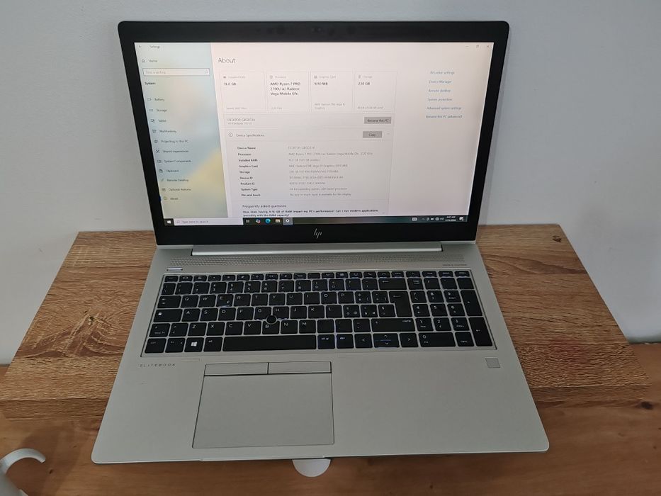 Vând laptop HP EliteBook 775