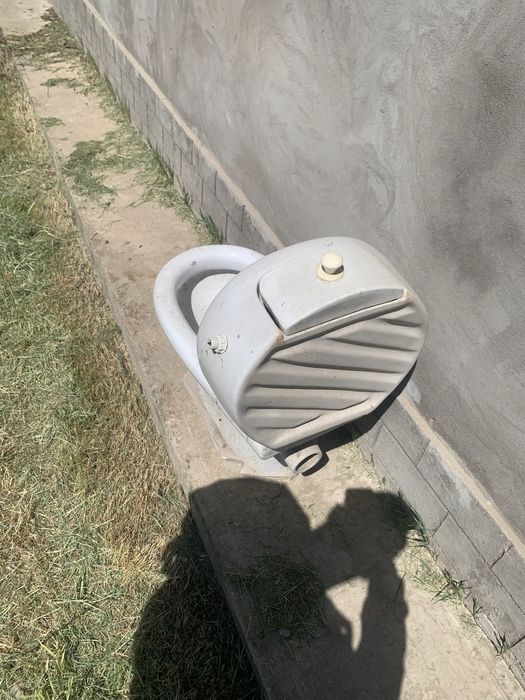 Унитаз рабочий для работы