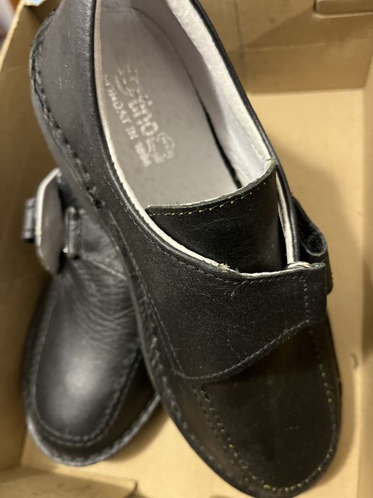 Vand pantofi piele , noi, marimea 33