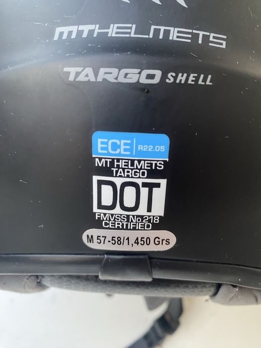 Мото каска MT-Helmets