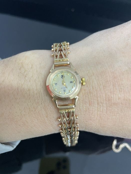 Золотые часы советского производства! Носили только по праздникам.