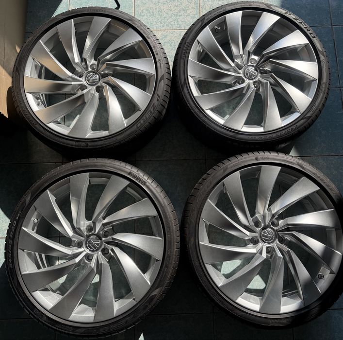 Roti/ jante aliaj R20 originale VW Arteon 245/35/20 Pirelli PZero vara