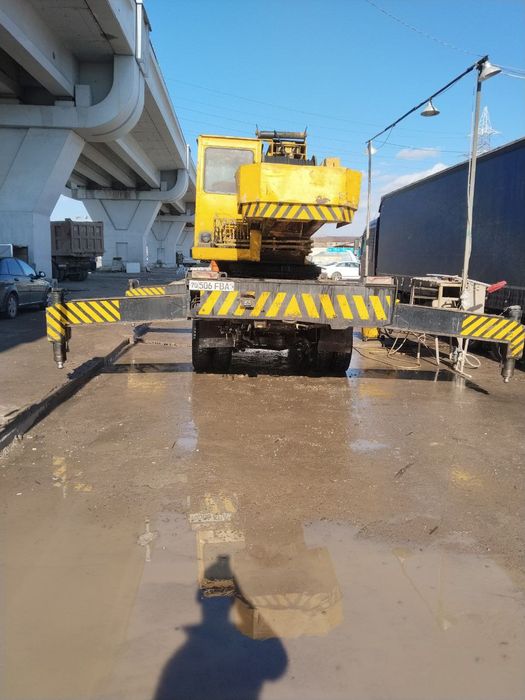 Kamaz kran 25 tonnalik