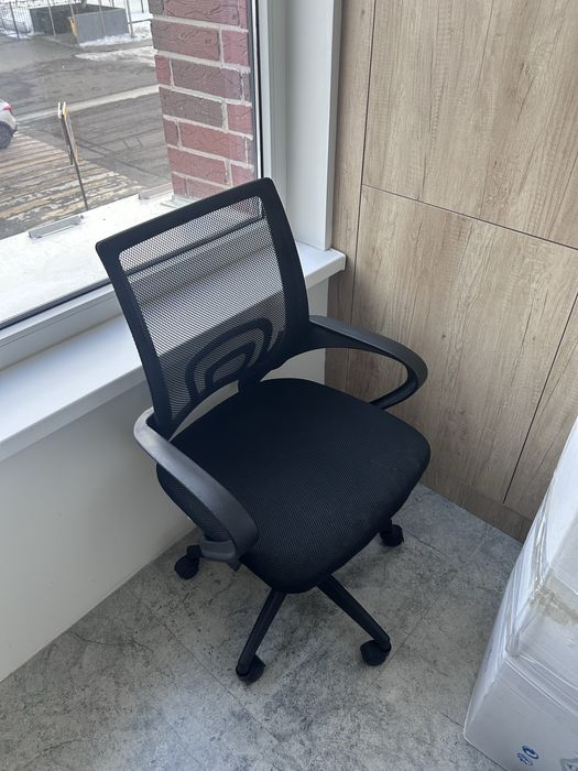 Офисное кресло Б/У