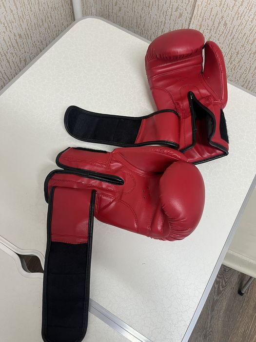 Перчатки боксерские