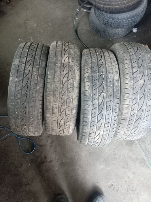 Комплект покрышек для автомобиля