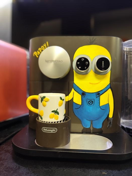 Espressor DeLonghi Nespresso Expert Personalizat Manual Minions