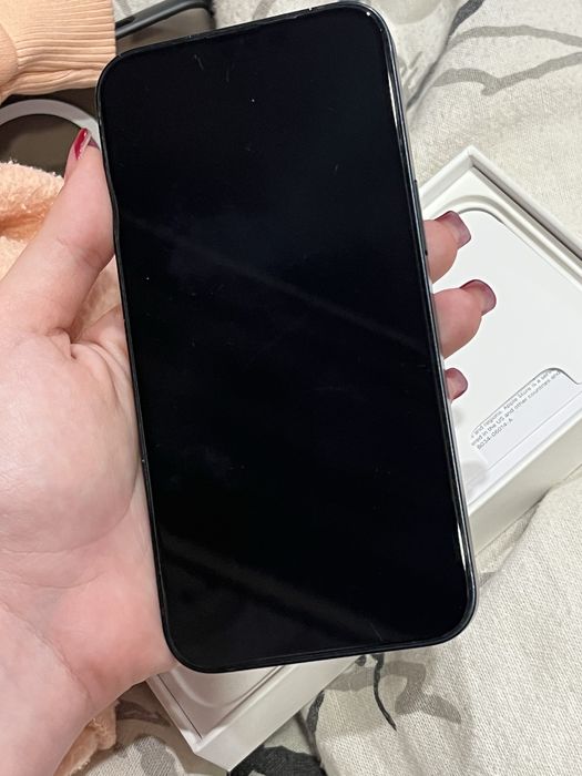 iPhone 13 с гарантией 128гб