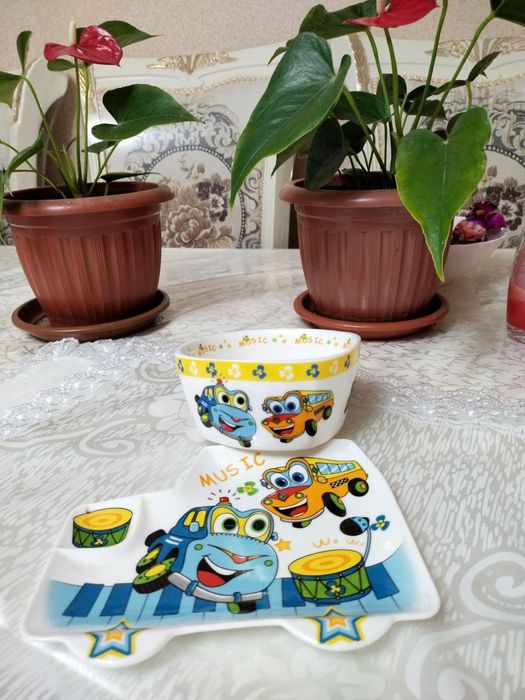 Детская посуда .