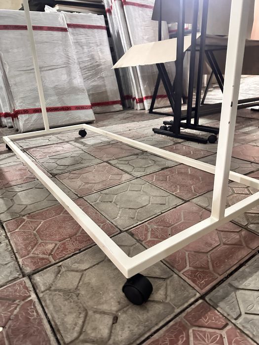 Вешалки рейлы плечики стеллажи