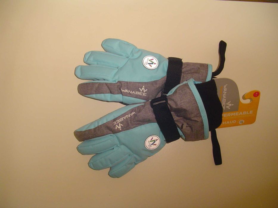 Спортни ръкавици