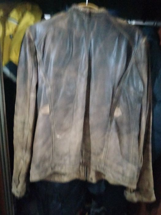 Продам кожаную куртку