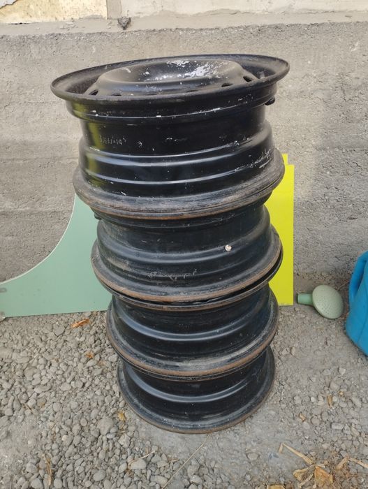 Диски бу и шины новые камри мазда