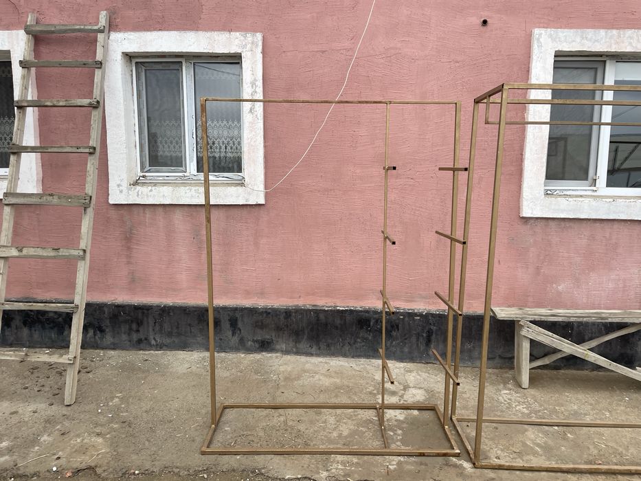 Вешлки для магазин одежды