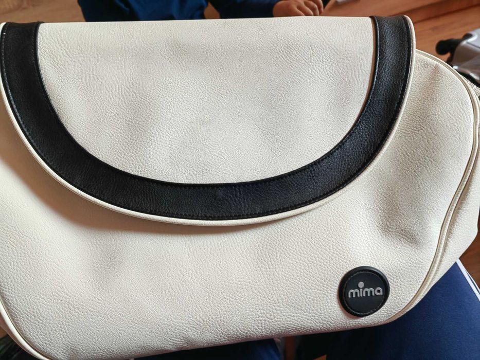 Бяла чанта за количка mima
