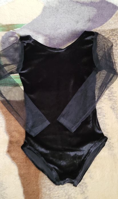 Гимнастический купальник из бархата для соревнований