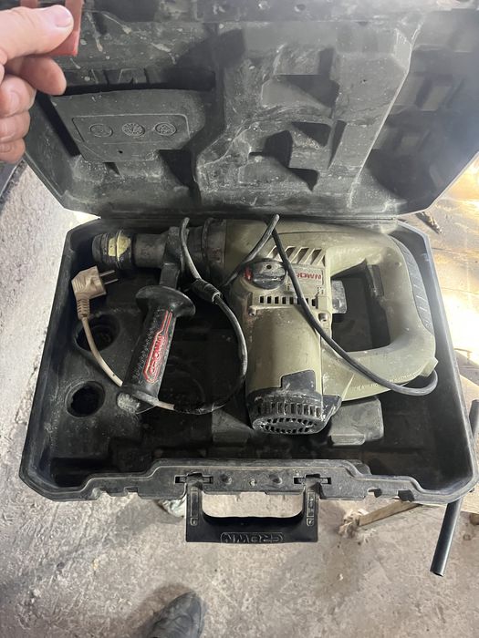 Перфоратор в хорошом состояние