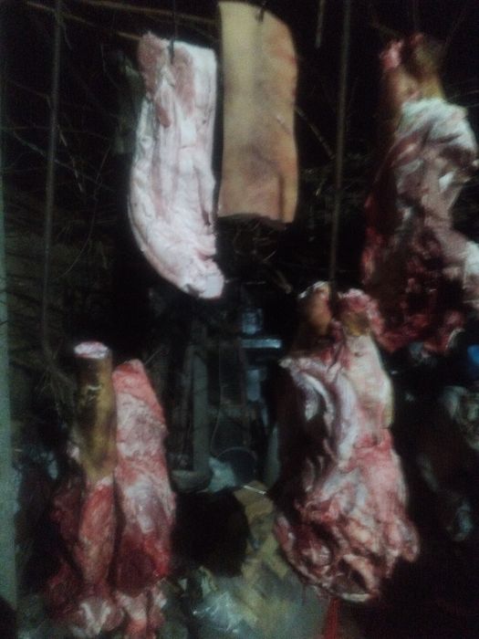 Продавам прясна сланина с кожа