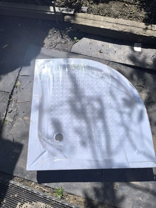 Душевая кабина угловая