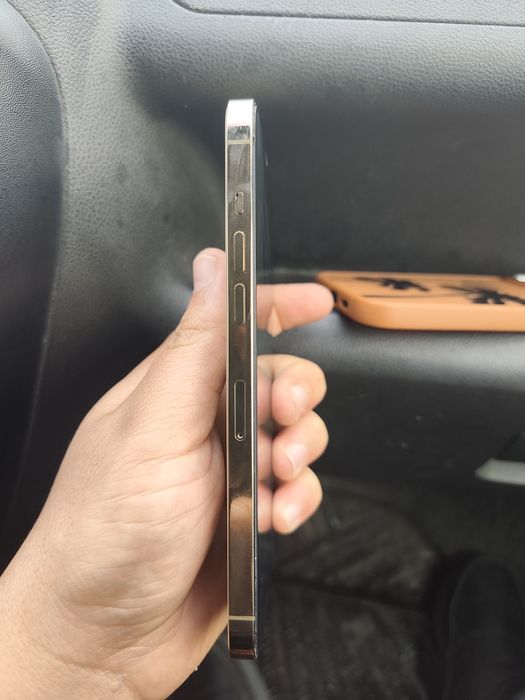 Продам Айфон 12 pro max 128 gb