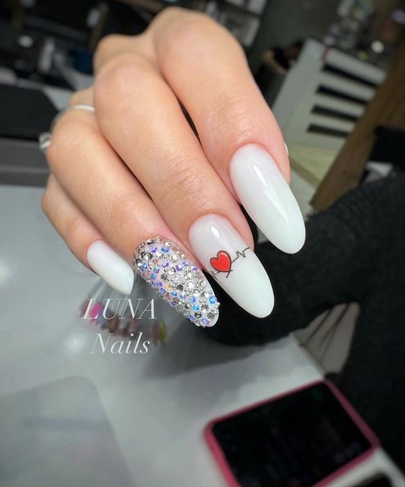 Маникюр, наращивание ногтей КШТ