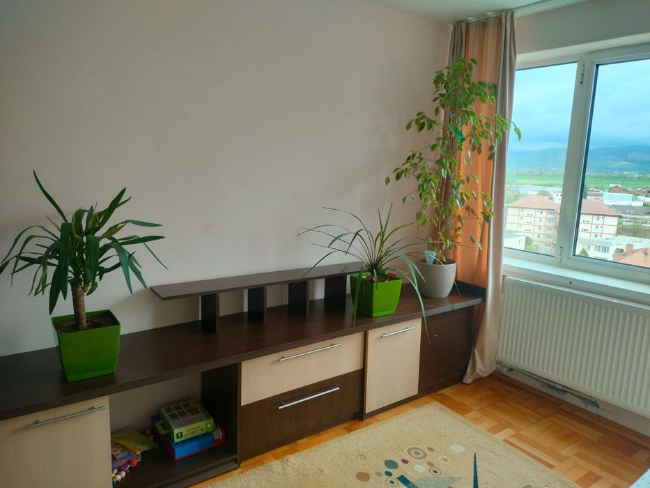 Închiriez apartament 2 camere