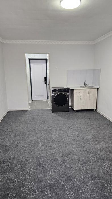 Сдаётся 1/3/4 в бывшем общежитие С удобствами внутри. Панельный