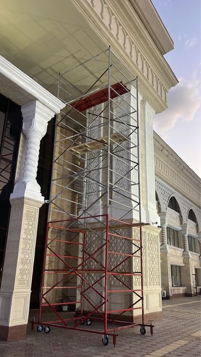 В продаже стоительные леса