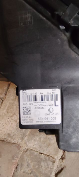 Far scoda cristal lighting  stanga