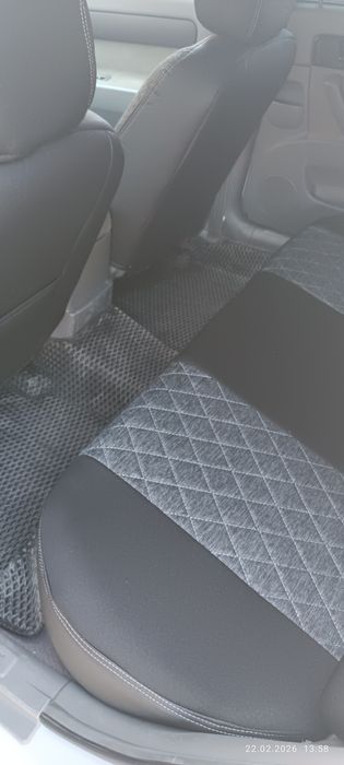 Холати яхши Бир киши минган