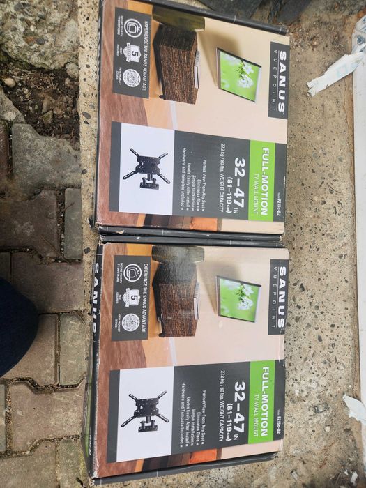 Suport TV perete Sanus Full Motion (81-119 cm)