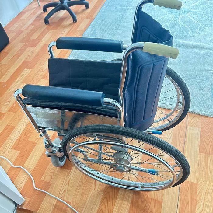 Инвалидная коляска